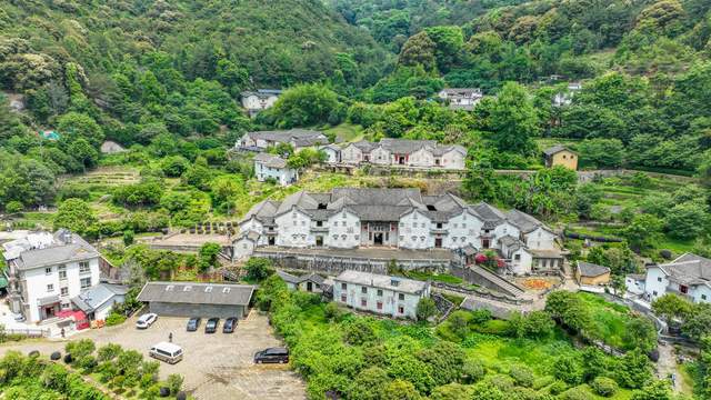 赢博体育app：赢博体育官网入口：茗茶远离城市的喧嚣在青山绿水间尽情放松身心享受自然(图13)